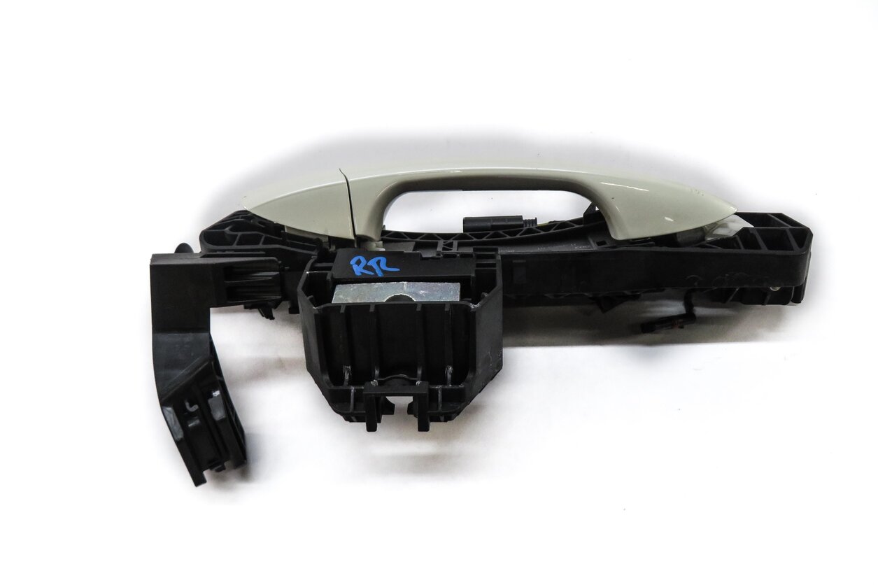 Thumbnail 3: 13-16 MERCEDES GL350 GL450 GL550 ML350 - RIGHT REAR KEYLESS DOOR HANDLE (WHITE)