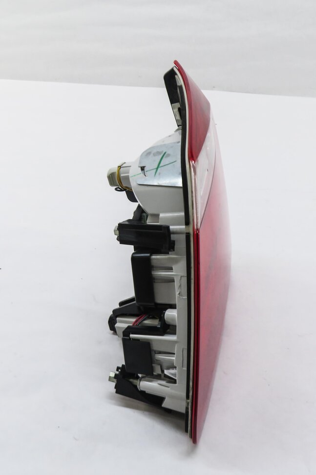 Thumbnail 4: 13-16 MERCEDES GL350 GL450 GL550 (X166) RIGHT REAR INNER TAILLIGHT LIGHT LAMP