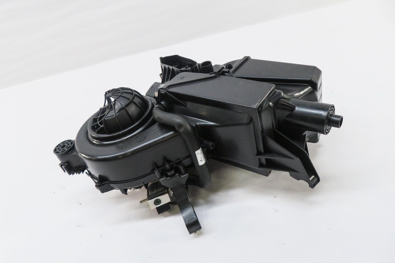 Thumbnail 2: 13-19 MERCEDES GL350 GL450 GL550 GLS350 GLS450 (W166 X166) REAR A/C BLOWER MOTOR