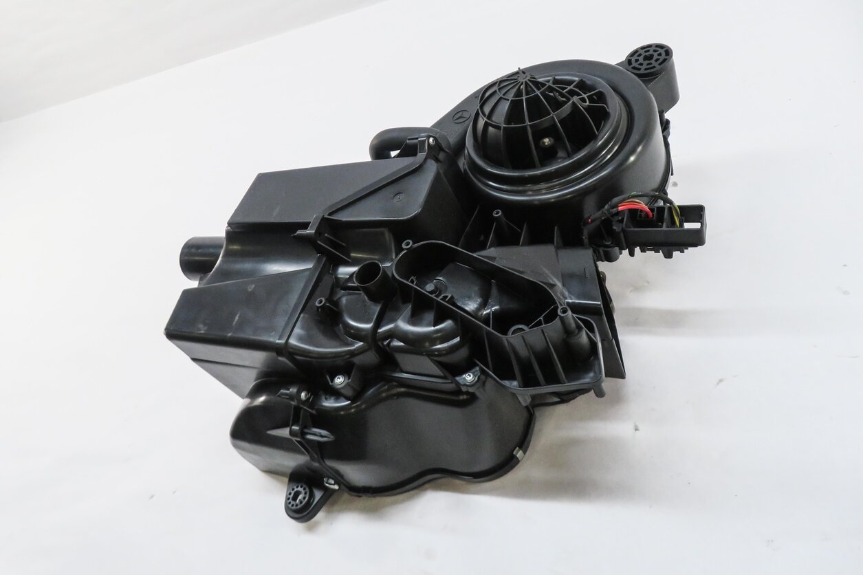 Thumbnail 3: 13-19 MERCEDES GL350 GL450 GL550 GLS350 GLS450 (W166 X166) REAR A/C BLOWER MOTOR