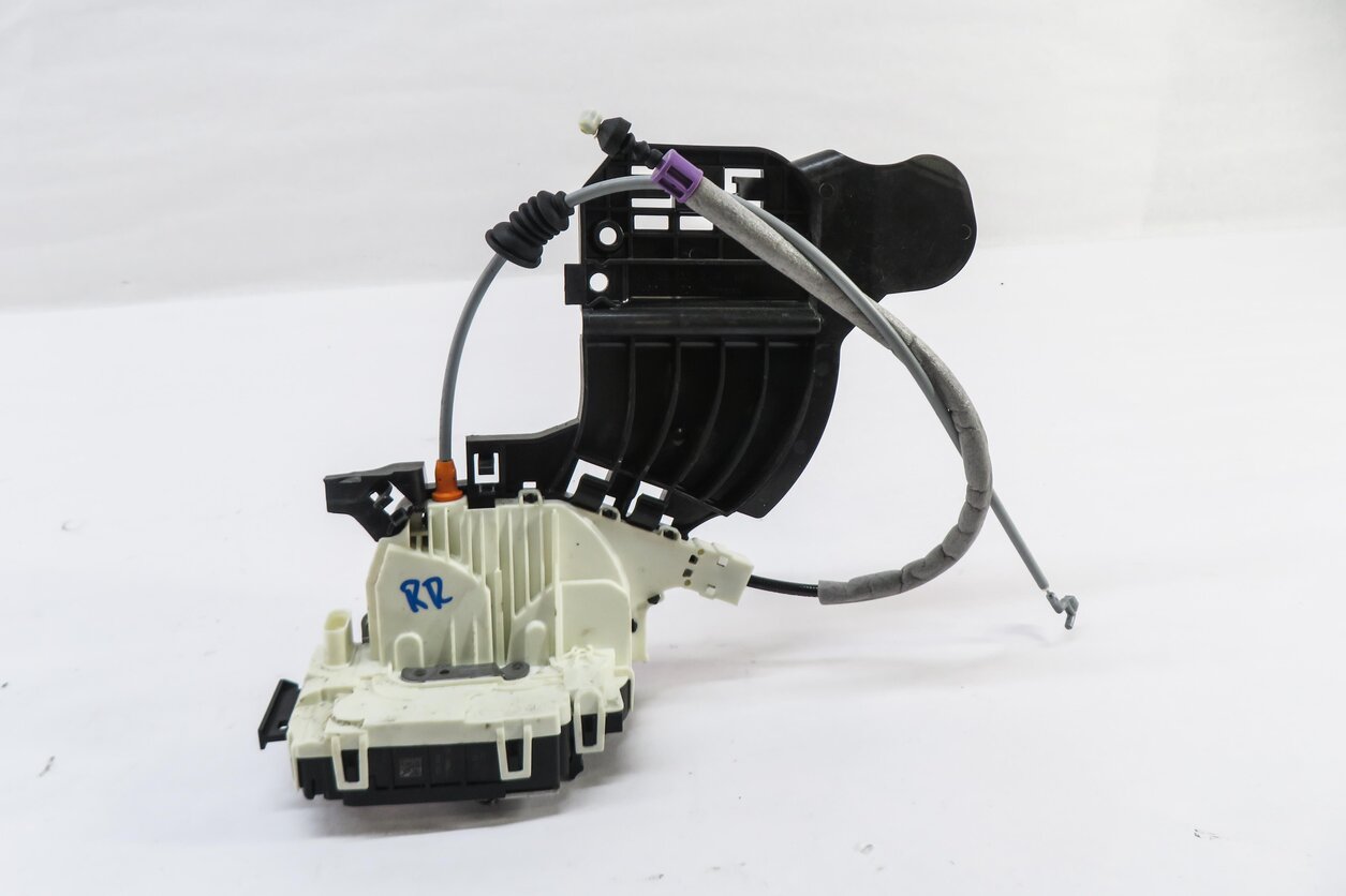 Thumbnail 2: 11-19 MERCEDES E350 GL350 GL450 GL550 CLK250 GLK350 ML350 RIGHT REAR DOOR LATCH