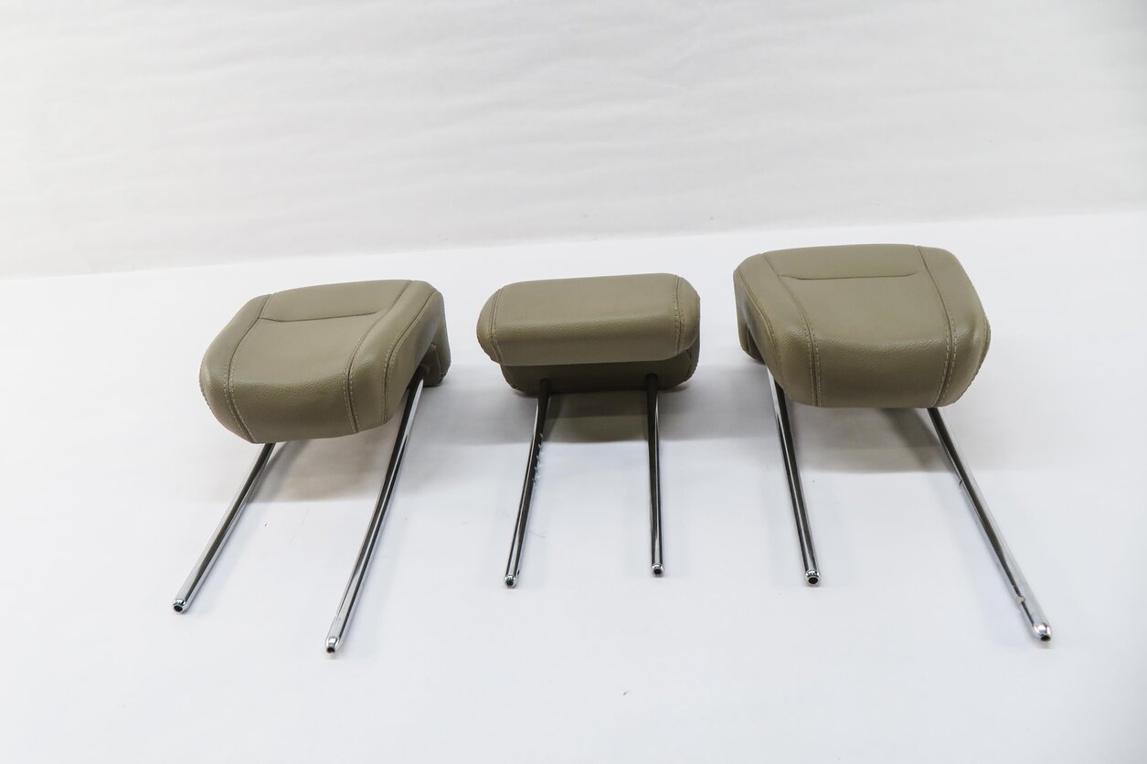Thumbnail 2: 2014 MERCEDES GL450 (X166) REAR 2nd SECOND ROW SEAT HEADREST SET-3 (BEIGE 105A)