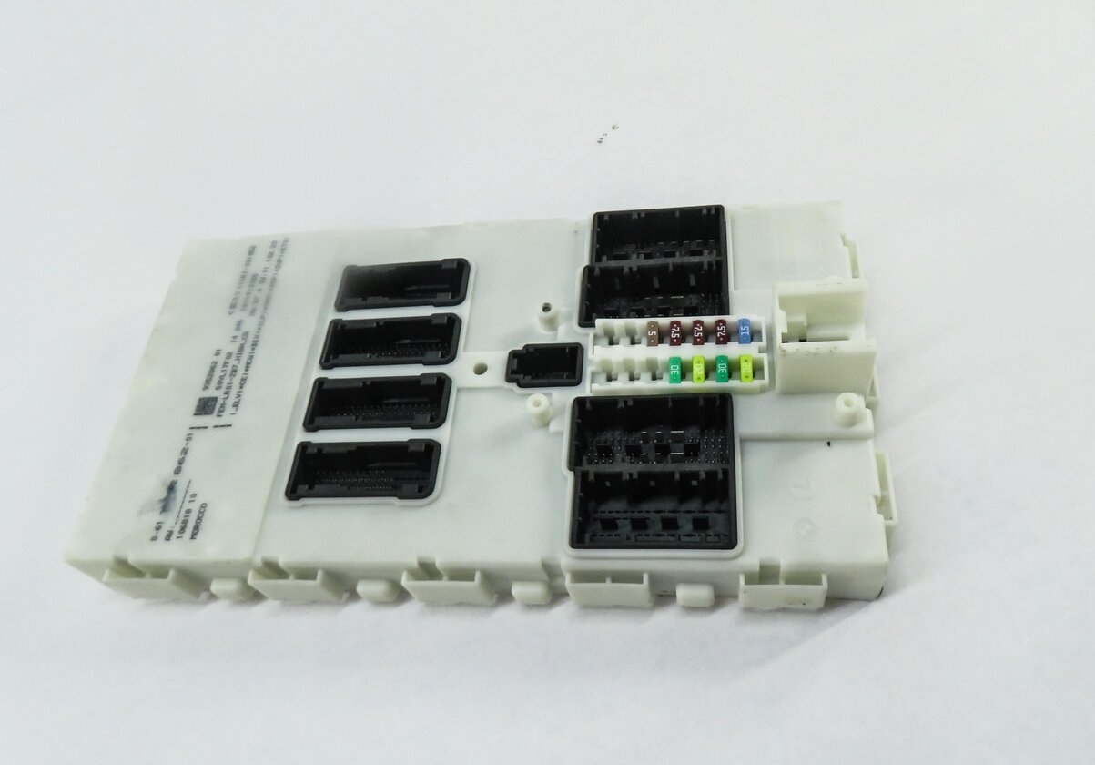 Thumbnail 3: 2014 BMW 335i (F30) 3.0L N55 TURBO ENGINE ECM DME BCM IMMOBILIZER MODULE KEY SET