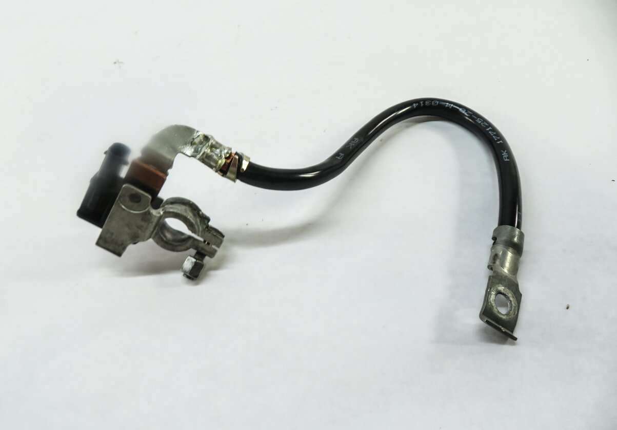 Thumbnail 3: 2014 BMW 335i (F30) NEGATIVE BATTERY CABLE