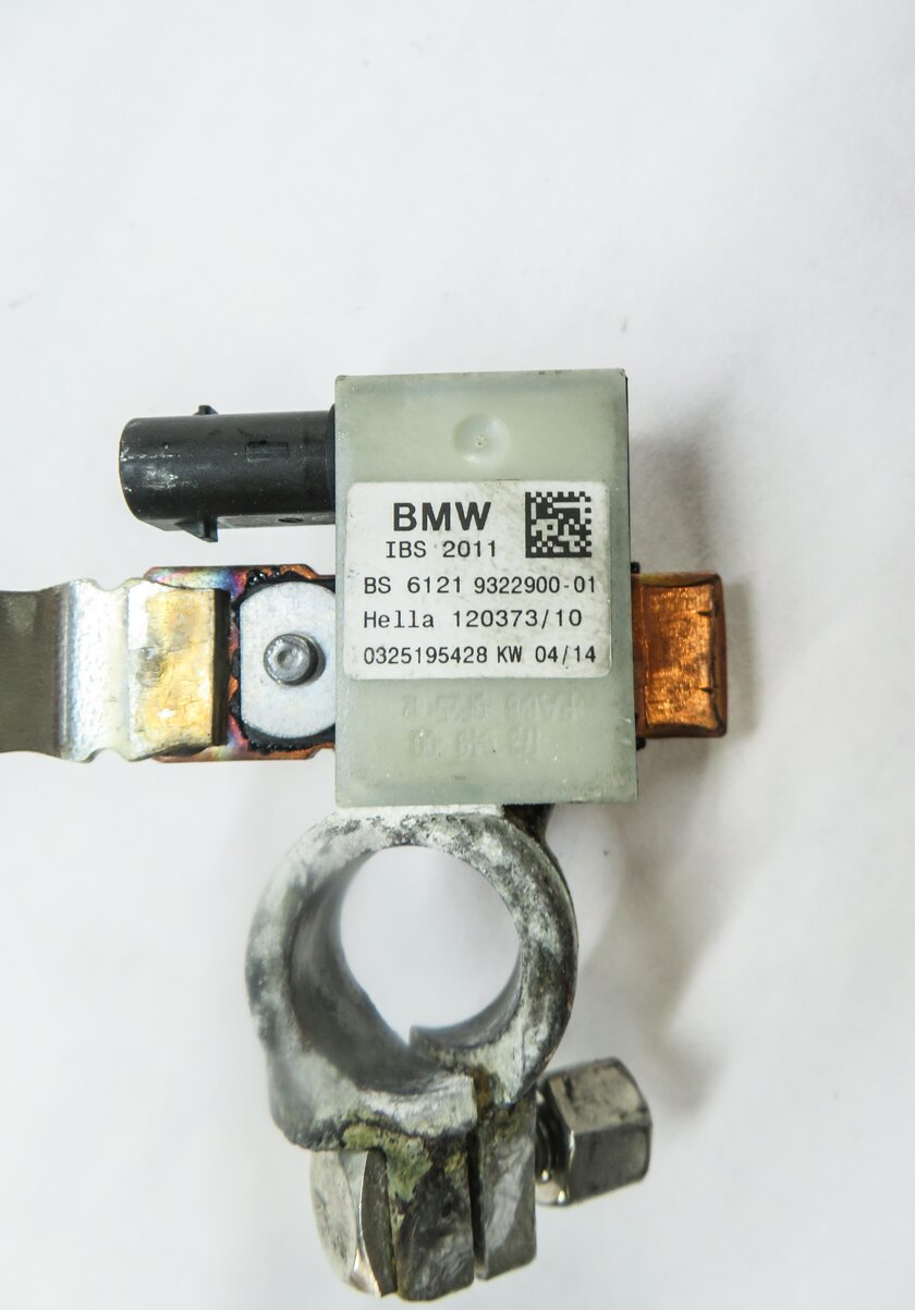 Thumbnail 4: 2014 BMW 335i (F30) NEGATIVE BATTERY CABLE