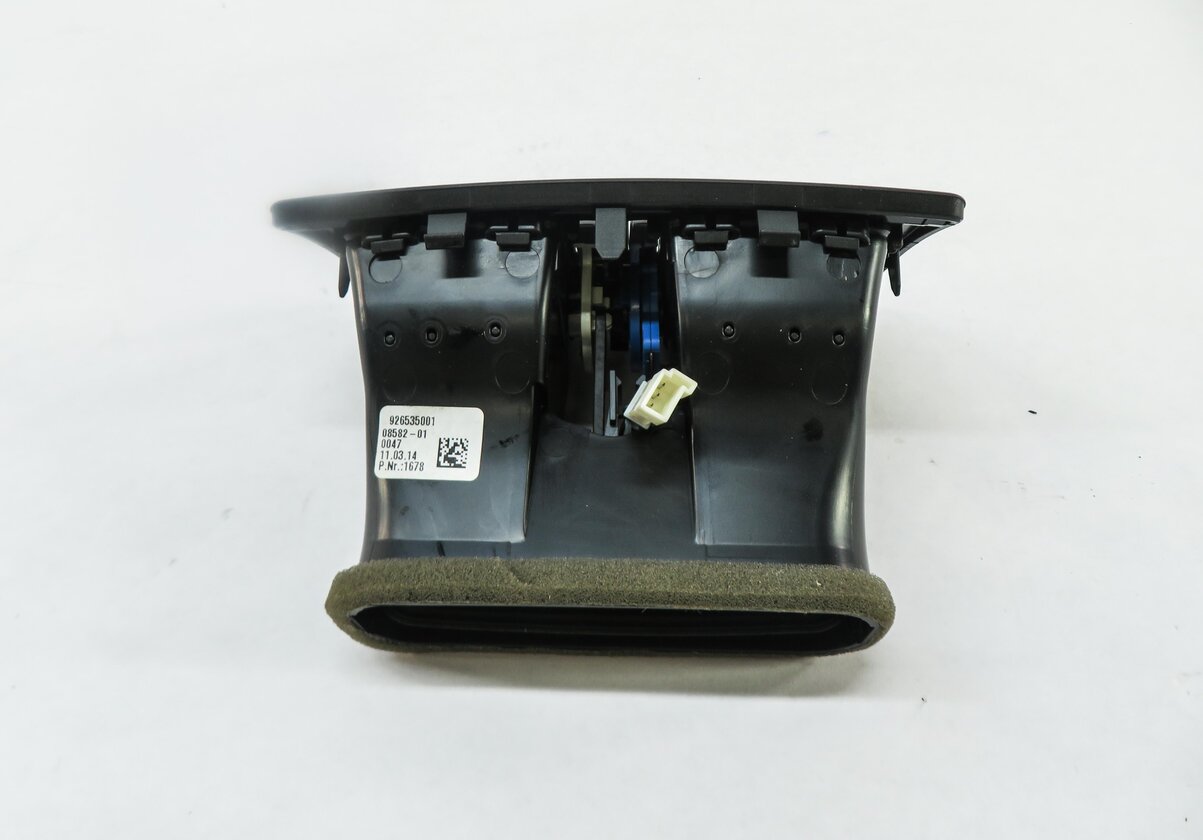 Thumbnail 3: 2014 BMW 335i (F30) REAR CENTER CONSOLE HEATER A/C AIR VENT