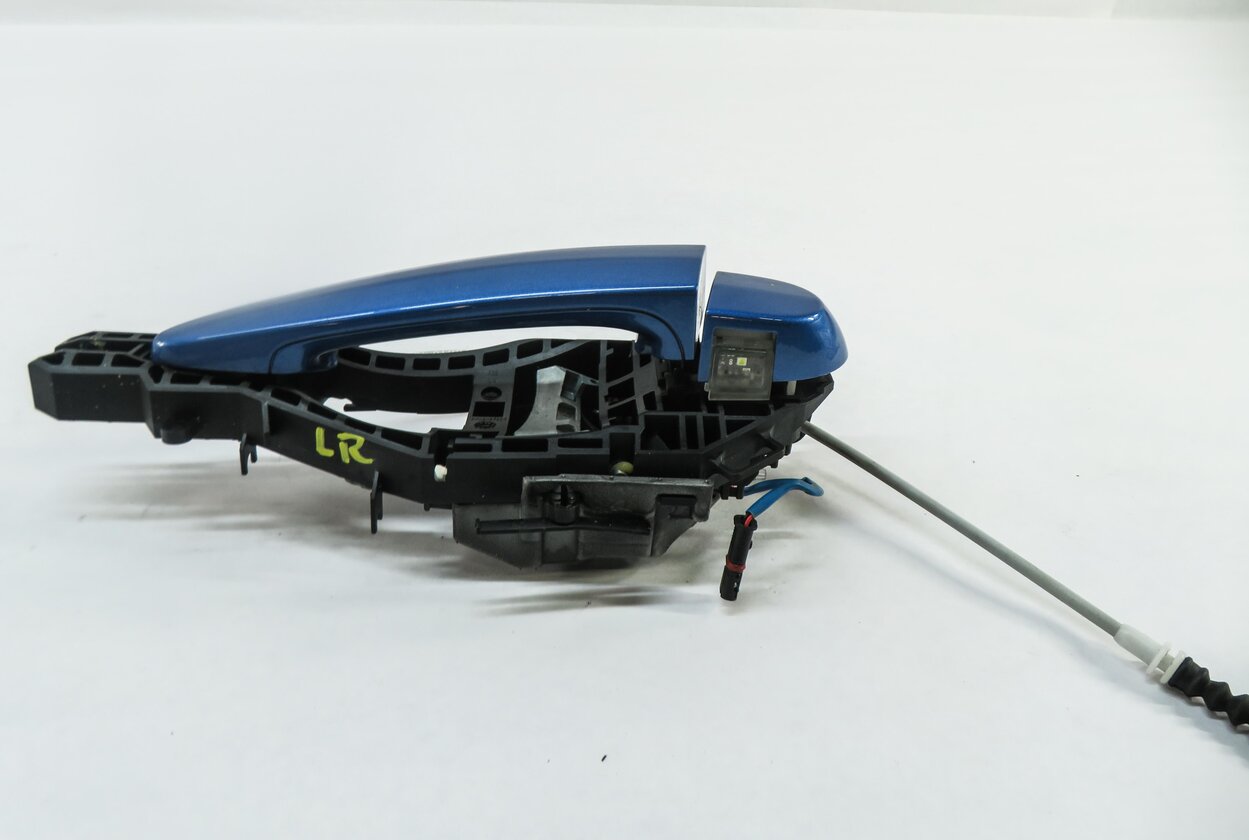 Thumbnail 2: 2012-2019 BMW 328i 330i 335i M3 (F30 F31) LEFT SIDE REAR DOOR HANDLE (BLUE)