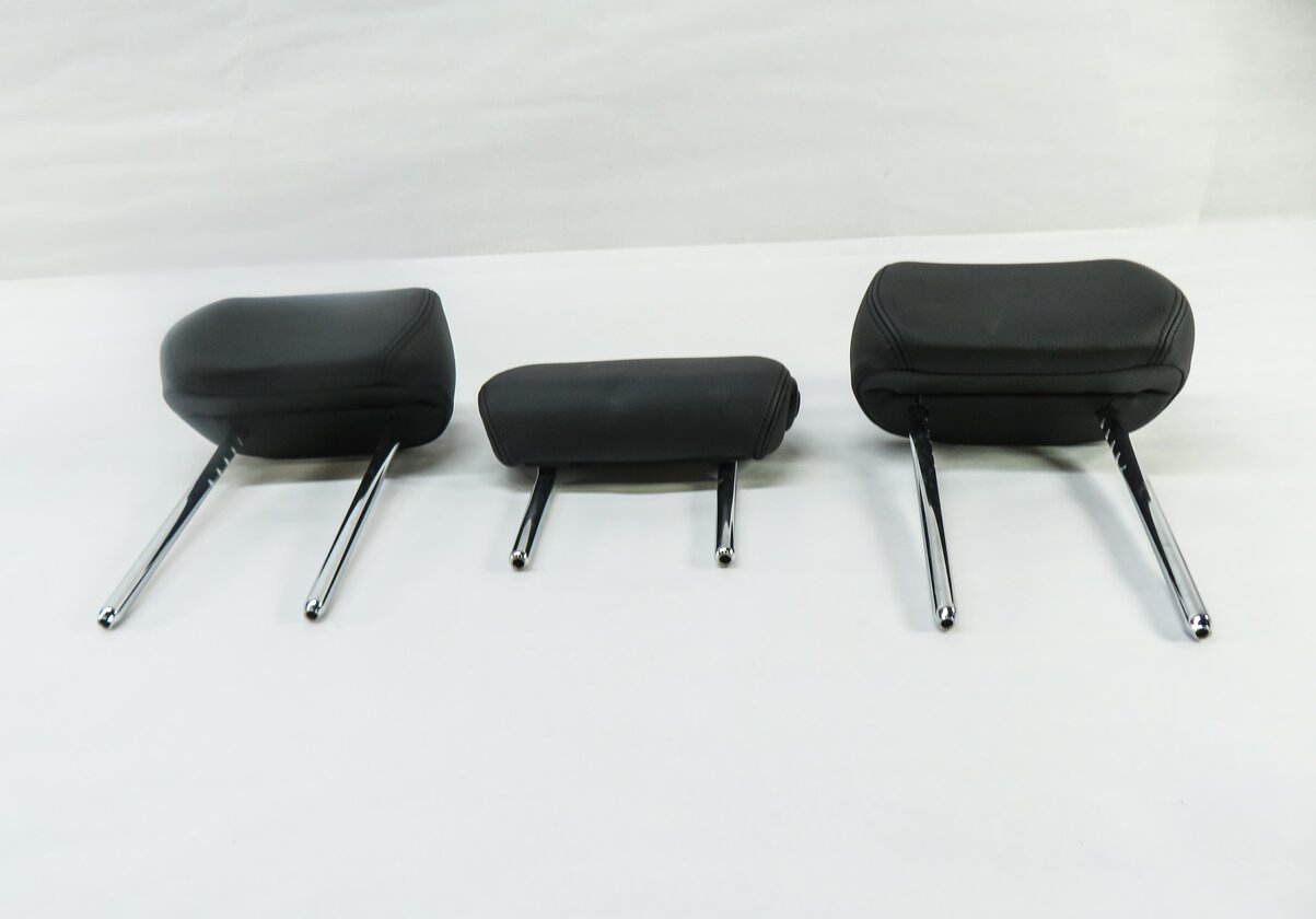 Thumbnail 2: 2014 BMW 335i (F30) REAR SEAT LHEADREST SET-3 (BLACK DAKOTA LEATHER LCSW)