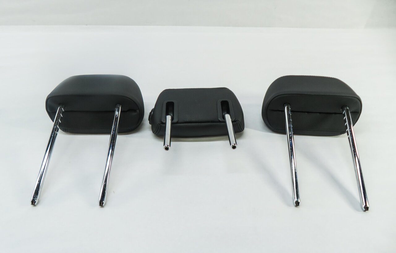Thumbnail 5: 2014 BMW 335i (F30) REAR SEAT LHEADREST SET-3 (BLACK DAKOTA LEATHER LCSW)