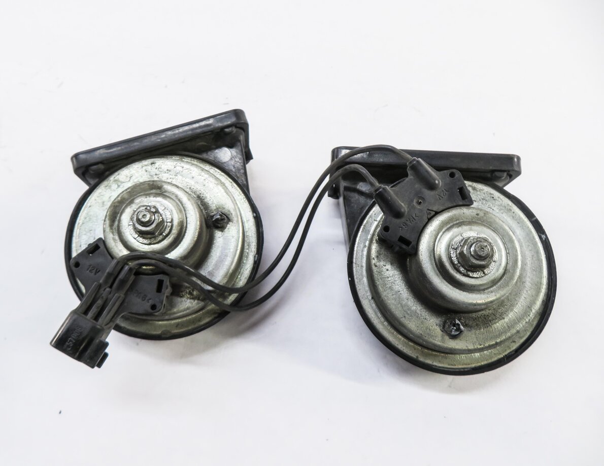 Thumbnail 3: 2010-2016 RANGE ROVER SPORT (L320) LR4 - HIGH & LOW TONE SAFETY HORN SET-2