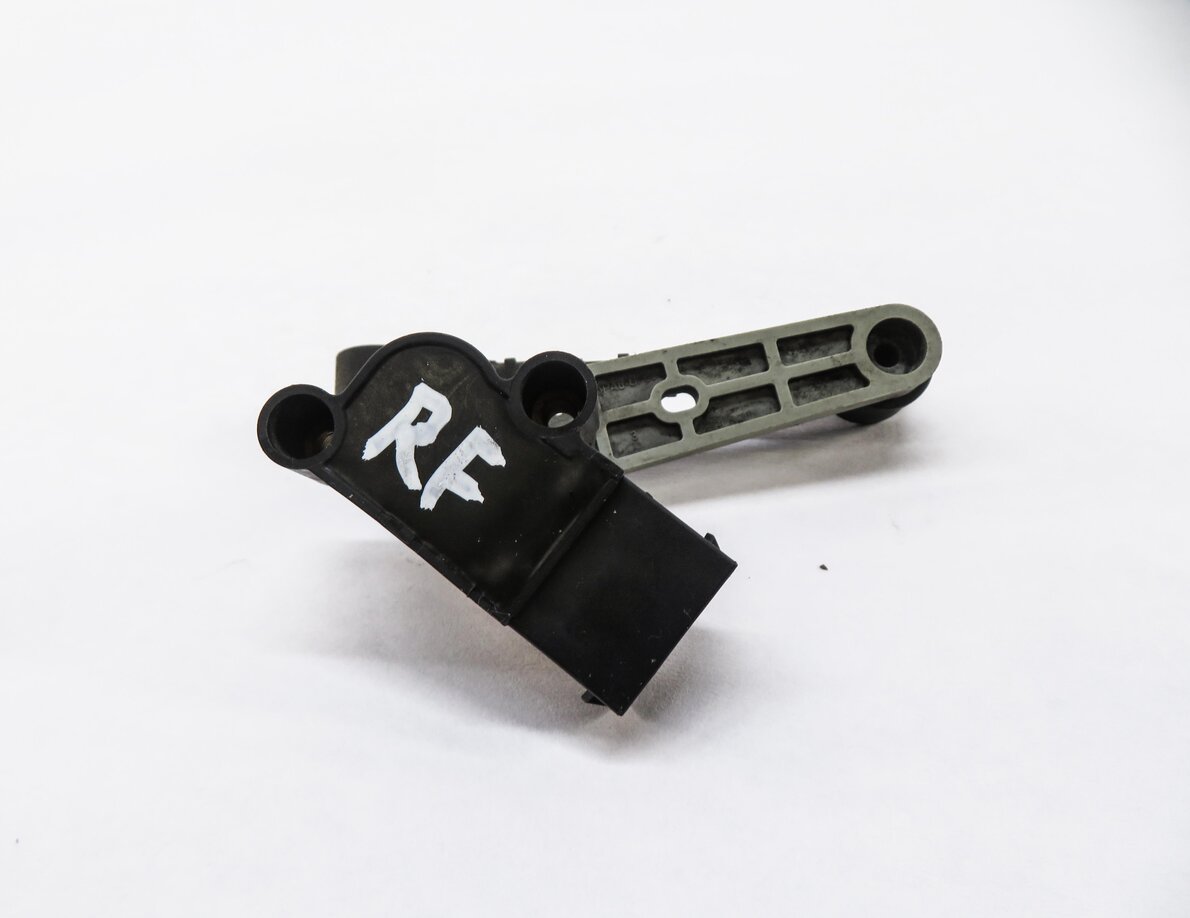Thumbnail 2: 2013 RANGE ROVER SPORT (L320) RIGHT FRONT SUSPENSION HEIGHT LEVEL SENSOR