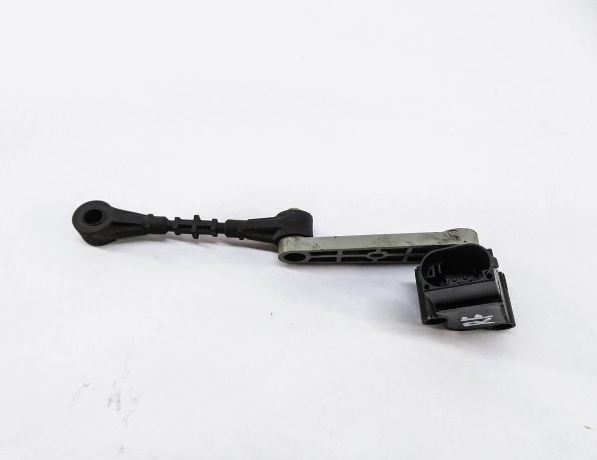 Thumbnail 3: 2013 RANGE ROVER SPORT (L320) RIGHT FRONT SUSPENSION HEIGHT LEVEL SENSOR