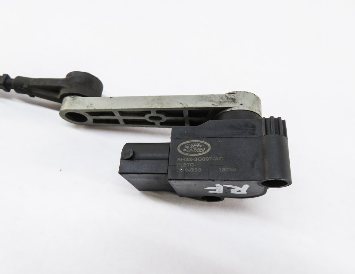 Thumbnail 4: 2013 RANGE ROVER SPORT (L320) RIGHT FRONT SUSPENSION HEIGHT LEVEL SENSOR