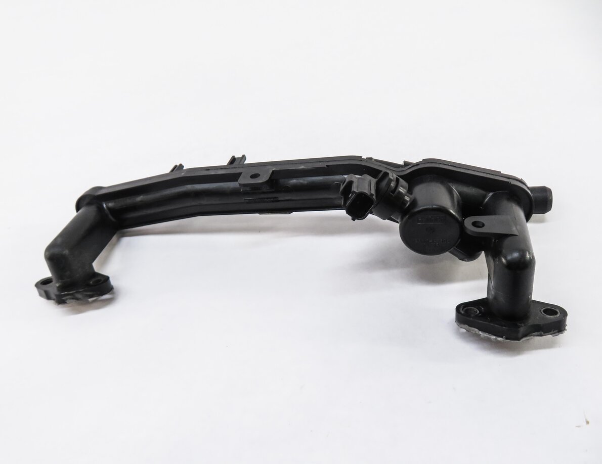 Thumbnail 3: 2013 RANGE ROVER SPORT (L320) 5.0L AJ133 V8 ENGINE COOLANT CROSSOVER PIPE