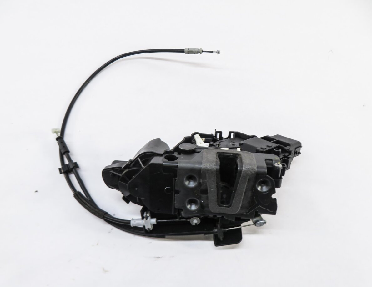 Thumbnail 3: 2010-2019 EVOQUE LR4 / RANGE ROVER SPORT (L320) LEFT FRONT PASSIVE DOOR LATCH