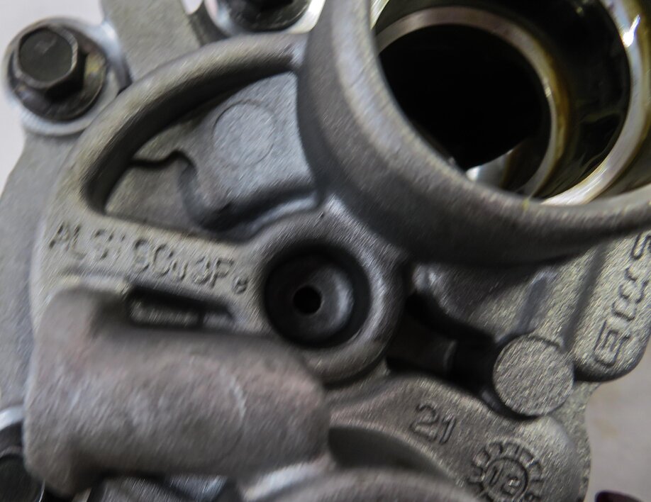 Thumbnail 5: 2013 RANGE ROVER SPORT (L320) 5.0L AJ133 V8 ENGINE OIL PUMP