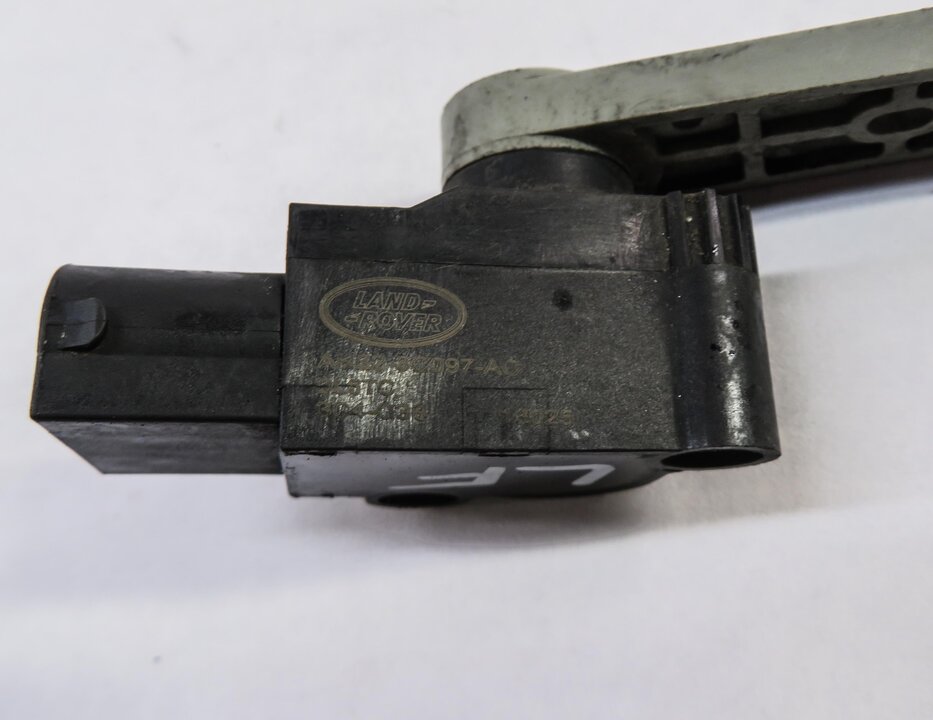 Thumbnail 4: 2013 RANGE ROVER SPORT (L320) LEFT DRIVER REAR SUSPENSION HEIGHT LEVEL SENSOR