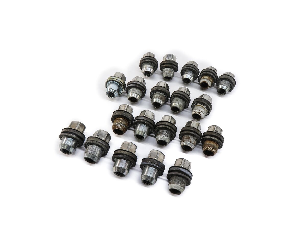 2005-2018 RANGE ROVER SPORT LR3 LR4 DISCOVERY WHEEL TIRE RIM LUG NUT SET-20