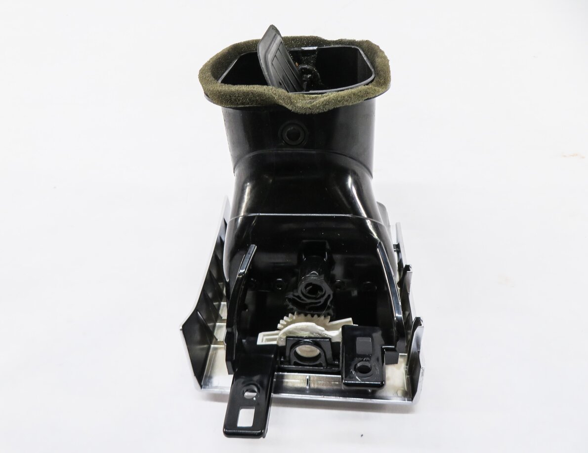 Thumbnail 4: 2013 RANGE ROVER SPORT (L320) RIGHT FRONT CENTER DASH HEATER A/C AIR VENT