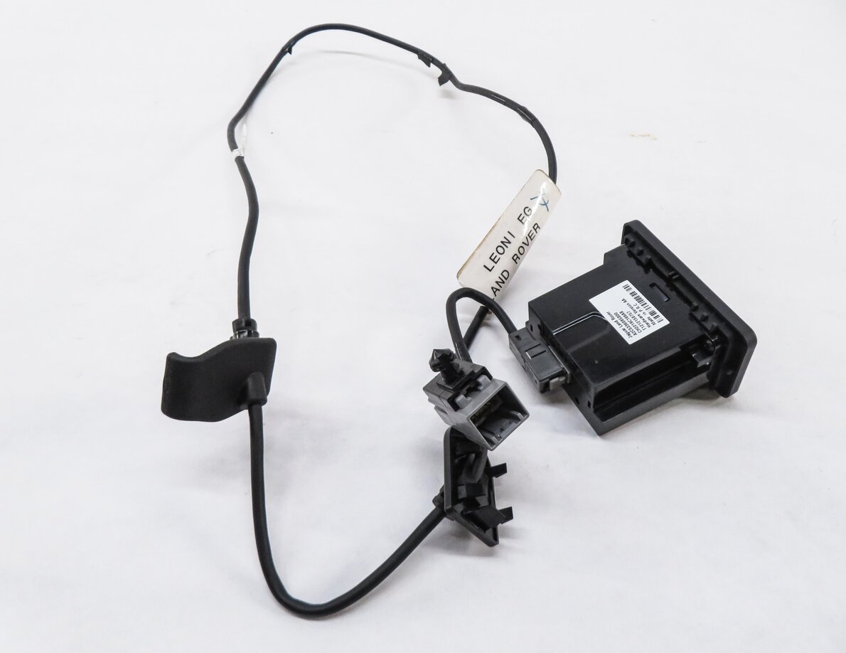 Thumbnail 3: 2013 RANGE ROVER SPORT (L320) RADIO STEREO USB i-POD INTERFACE JACK