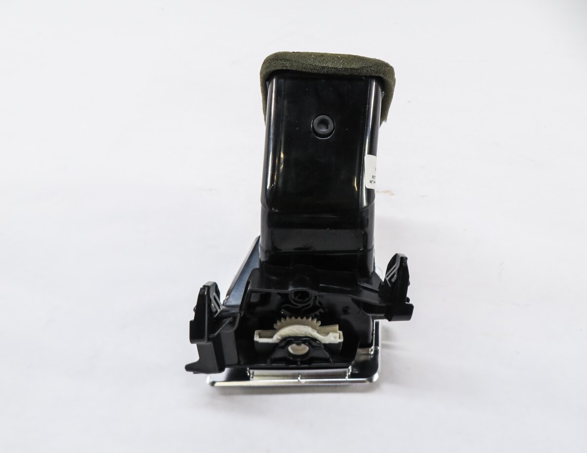 Thumbnail 4: 2013 RANGE ROVER SPORT (L320) LEFT FRONT OUTER DASH HEATER A/C AIR VENT