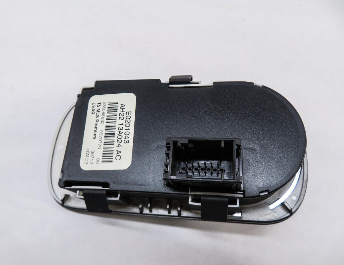 Thumbnail 4: 2010-2013 LAND ROVER LR4 / RANGE ROVER SPORT (L320) HEADLIGHT SWITCH CONTROL