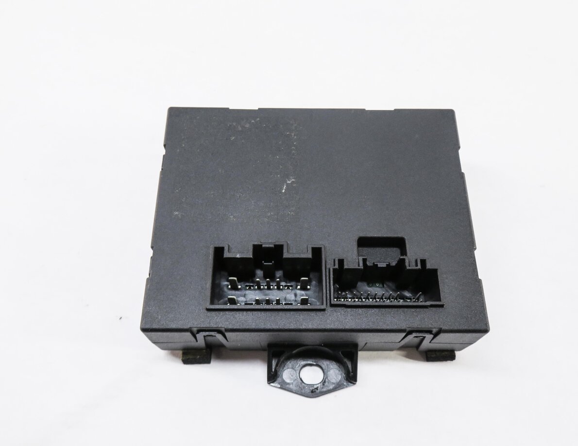 Thumbnail 2: 2013 RANGE ROVER SPORT (L320) REAR TRUNK LIFT LIFTGATE CONTROL MODULE
