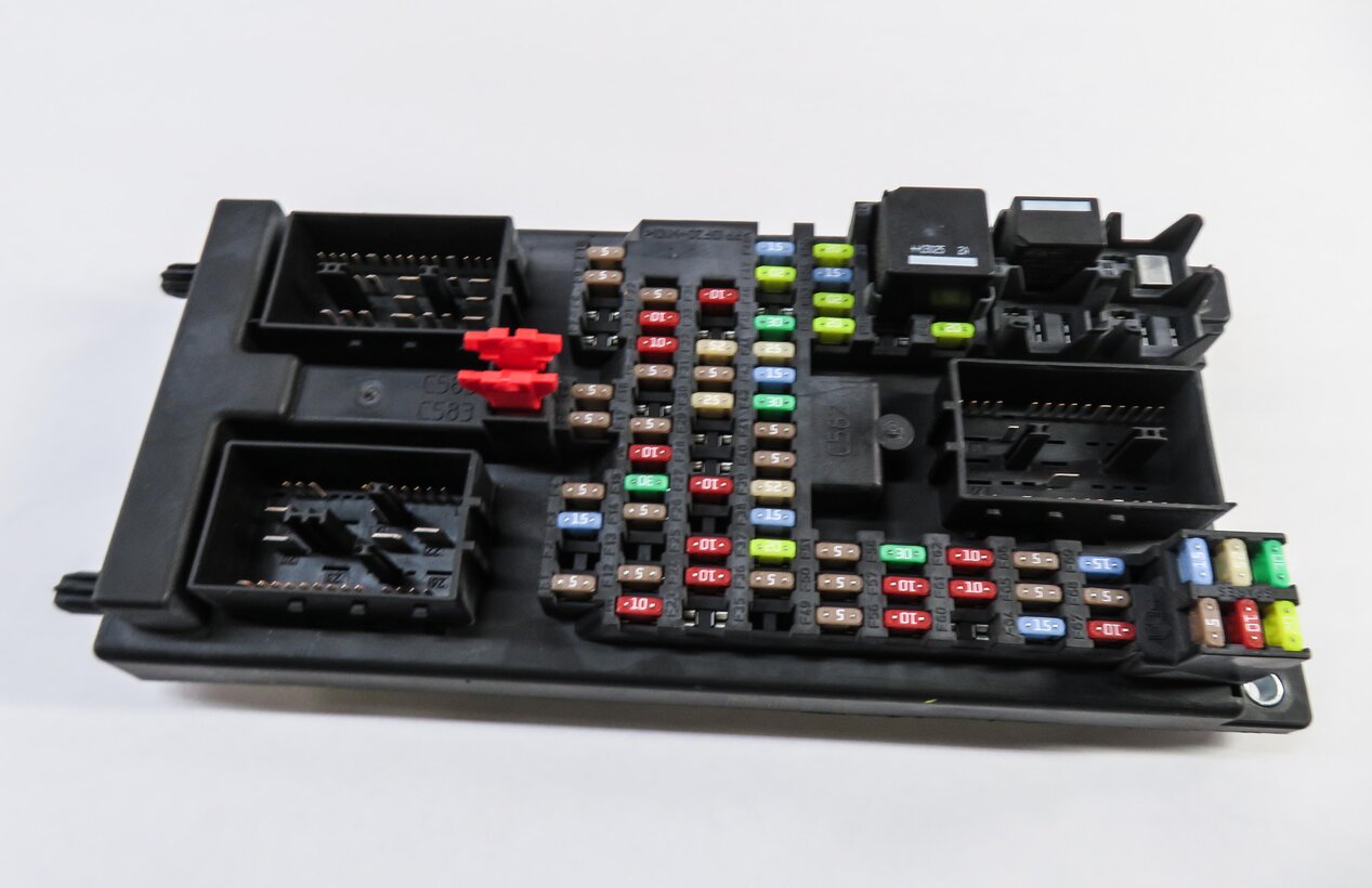 Thumbnail 4: 2013 RANGE ROVER SPORT (L320) 5.0L V8 ENGINE ECM BCM IMMOBILIZER MODULE KEY SET