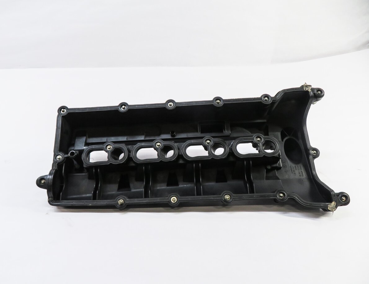 Thumbnail 4: 2010-2018 RANGE ROVER SPORT (L320 L322 L405 L494) 5.0L V8 - LEFT VALVE COVER