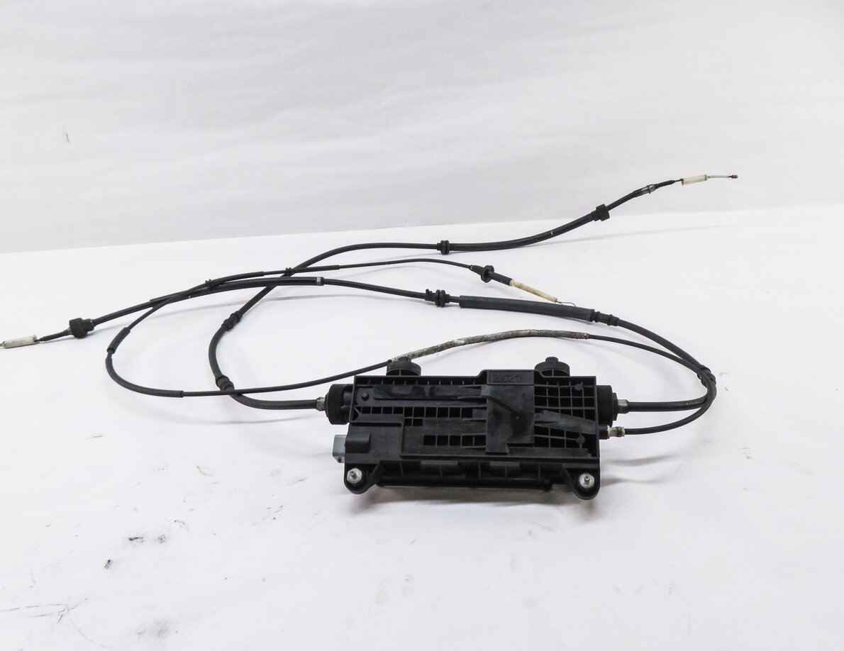 Thumbnail 4: 2013 RANGE ROVER SPORT (L320) PARKING BRAKE ACTUATOR MOTOR w/ CABLES