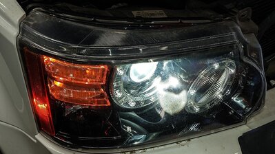 Thumbnail 2: 2012-2013 RANGE ROVER SPORT (L320) RIGHT PASSENGER XENON HID HEADLIGHT LAMP