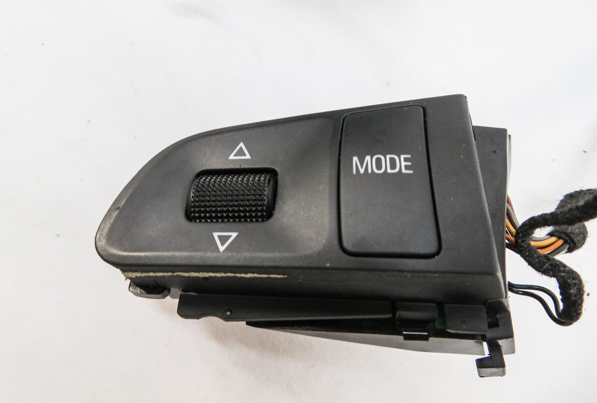 Thumbnail 5: 2008 AUDI Q7 (4L) STEERING WHEEL SWITCH BUTTON SET