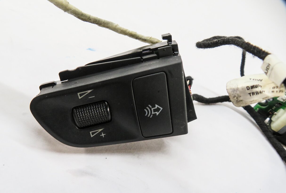 Thumbnail 6: 2008 AUDI Q7 (4L) STEERING WHEEL SWITCH BUTTON SET