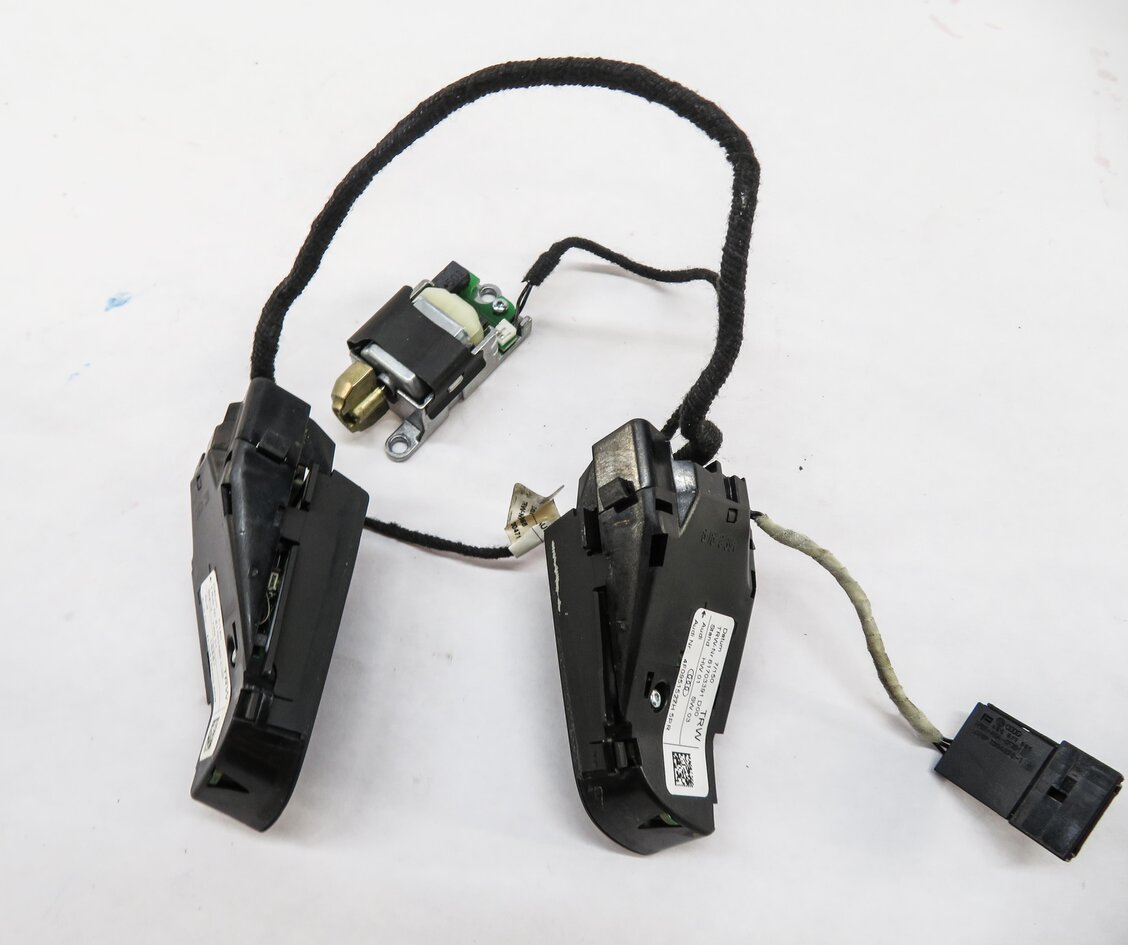 Thumbnail 7: 2008 AUDI Q7 (4L) STEERING WHEEL SWITCH BUTTON SET