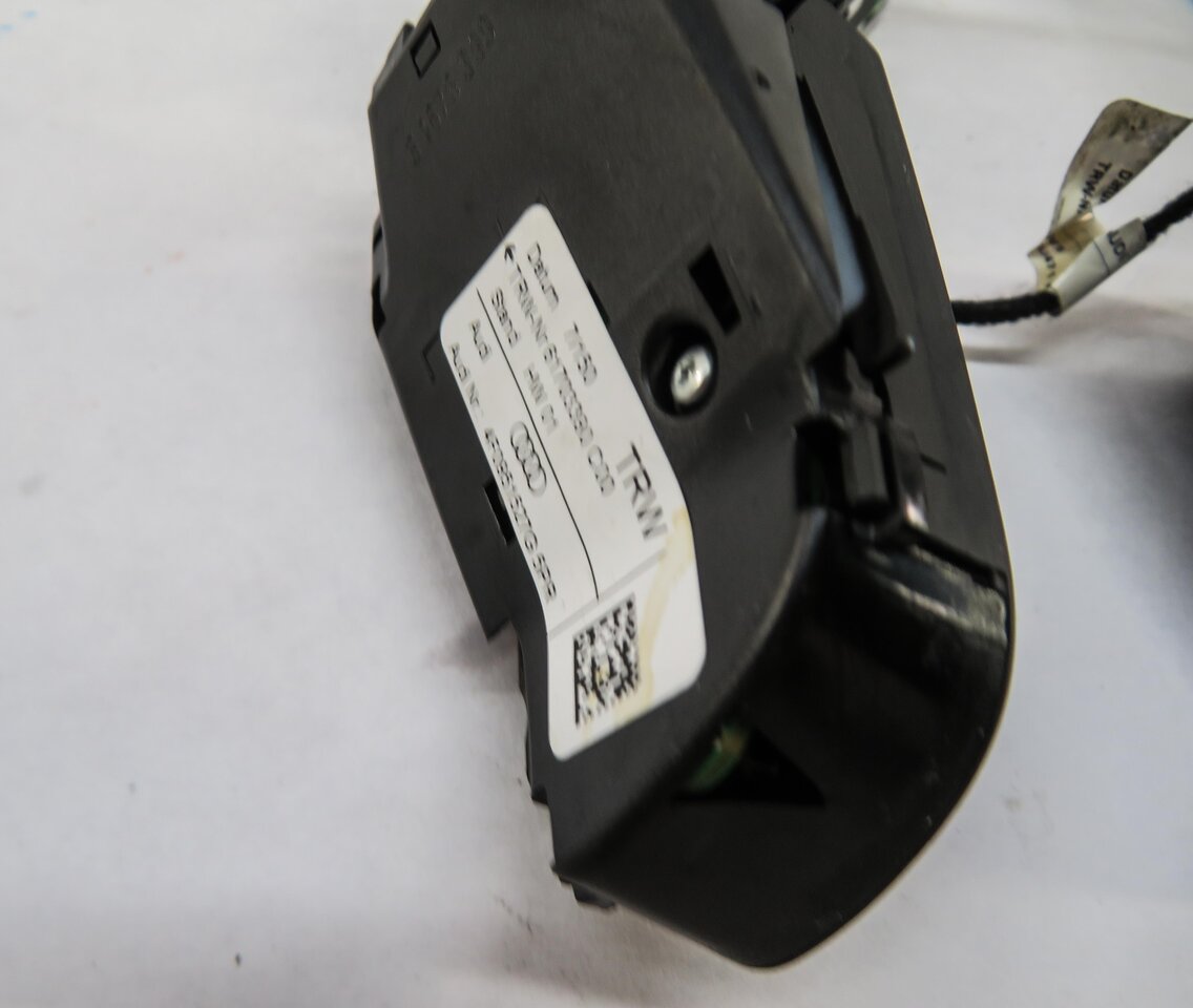 Thumbnail 9: 2008 AUDI Q7 (4L) STEERING WHEEL SWITCH BUTTON SET