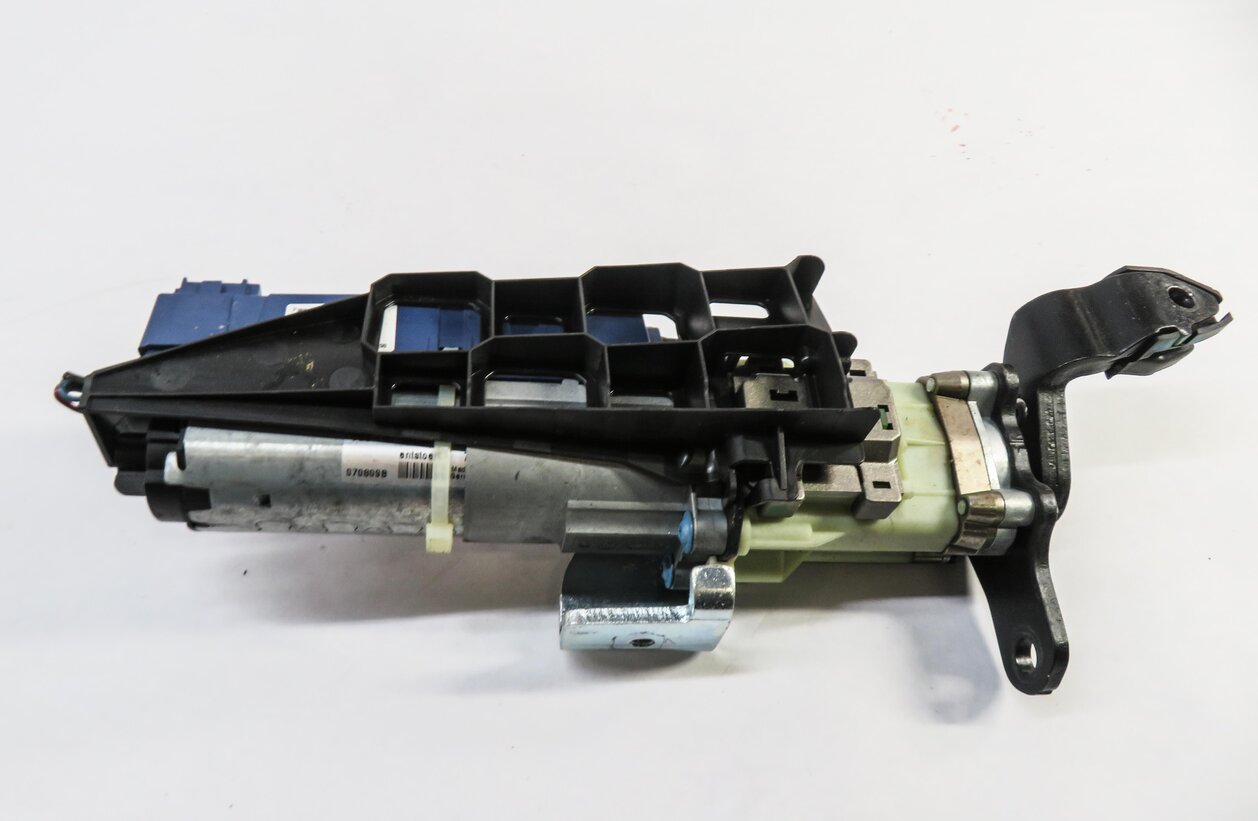 Thumbnail 4: 2007-2008 AUDI Q7 (4L) RIGHT PASSENGER REAR TRUNK ASSIST MOTOR LIFTGATE MOTOR