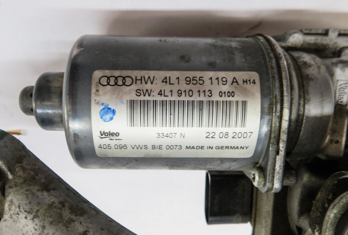 Thumbnail 5: 2007-2015 AUDI Q7 (4L) FRONT WINDSHIELD WIPER MOTOR w/ LINKAGE