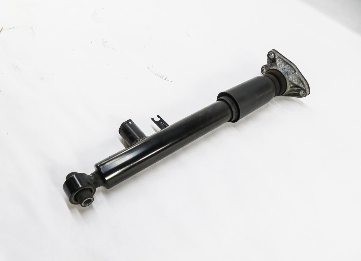 Thumbnail 2: 2013 BMW 328i (F30) LEFT DRIVER REAR DYNAMIC SUSPENSION SHOCK STRUT