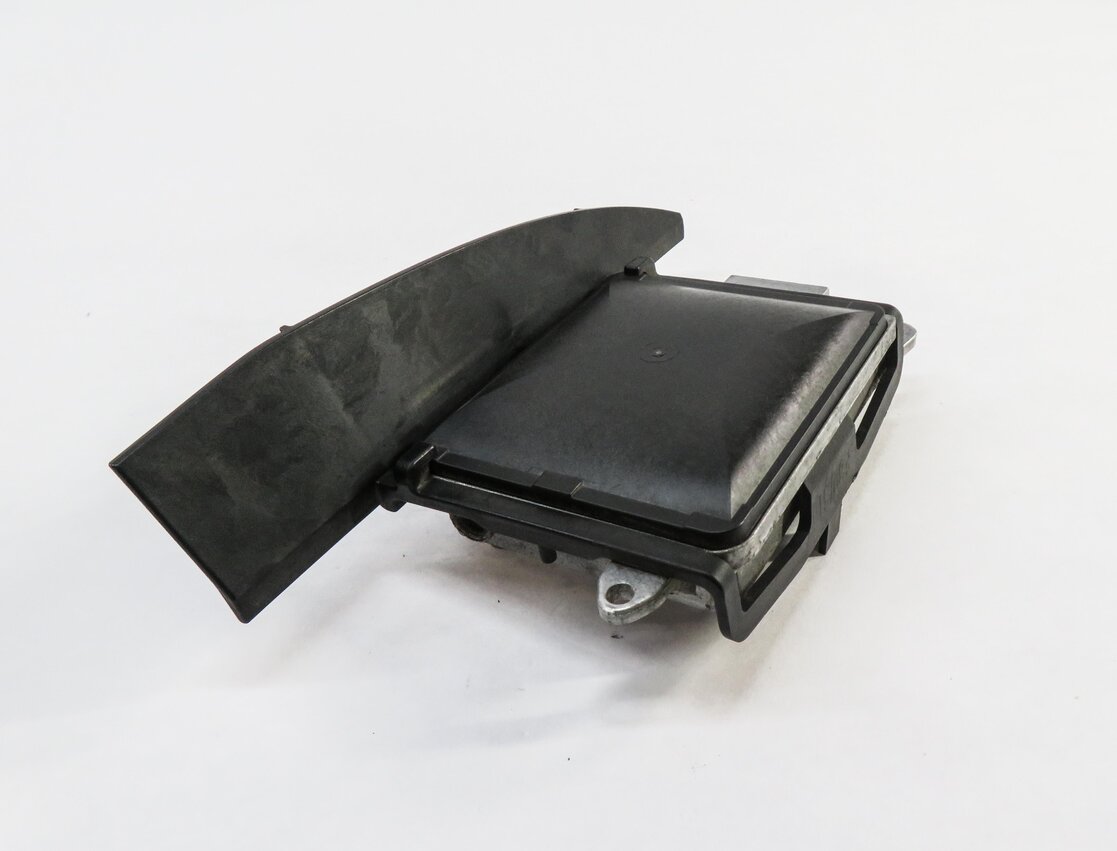 Thumbnail 2: 2013 BMW 328i (F30) LEFT LANE DEPARTURE WARNING RADAR SENSOR (SLAVE)