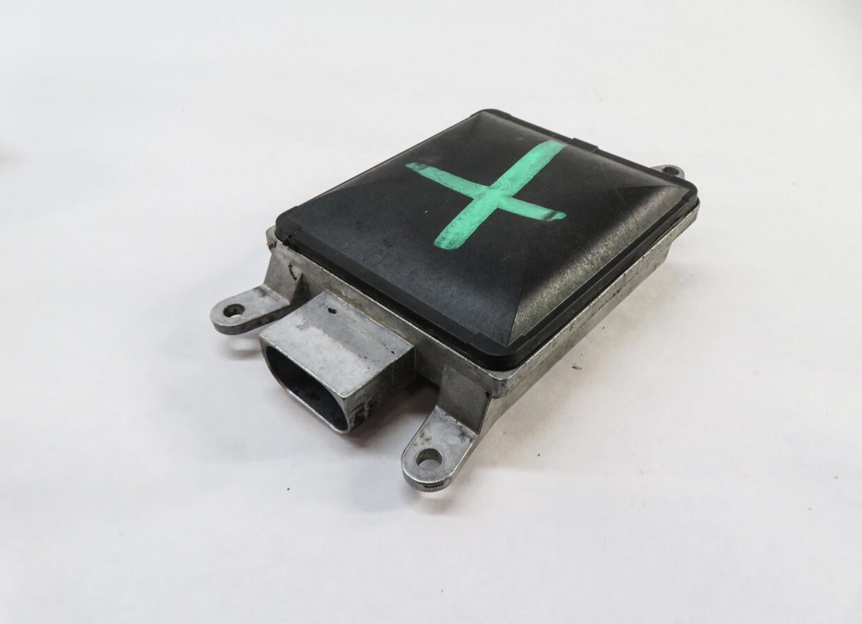Thumbnail 2: 2013 BMW 328i (F30) RIGHT LANE DEPARTURE WARNING RADAR SENSOR (SLAVE)