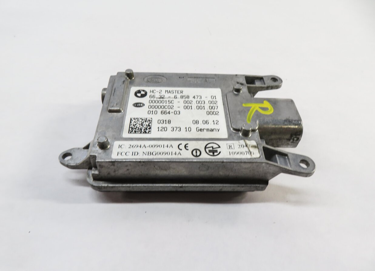 Thumbnail 3: 2013 BMW 328i (F30) RIGHT LANE DEPARTURE WARNING RADAR SENSOR (SLAVE)