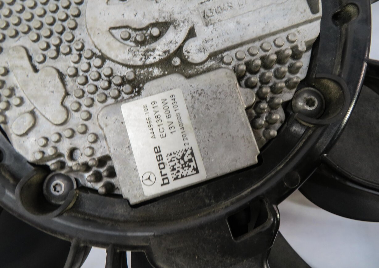 Thumbnail 6: 13-19 MERCEDES GL350 GL450 GL550 GLE ML250 ML400 ML550 (W166 X166) COOLING FAN