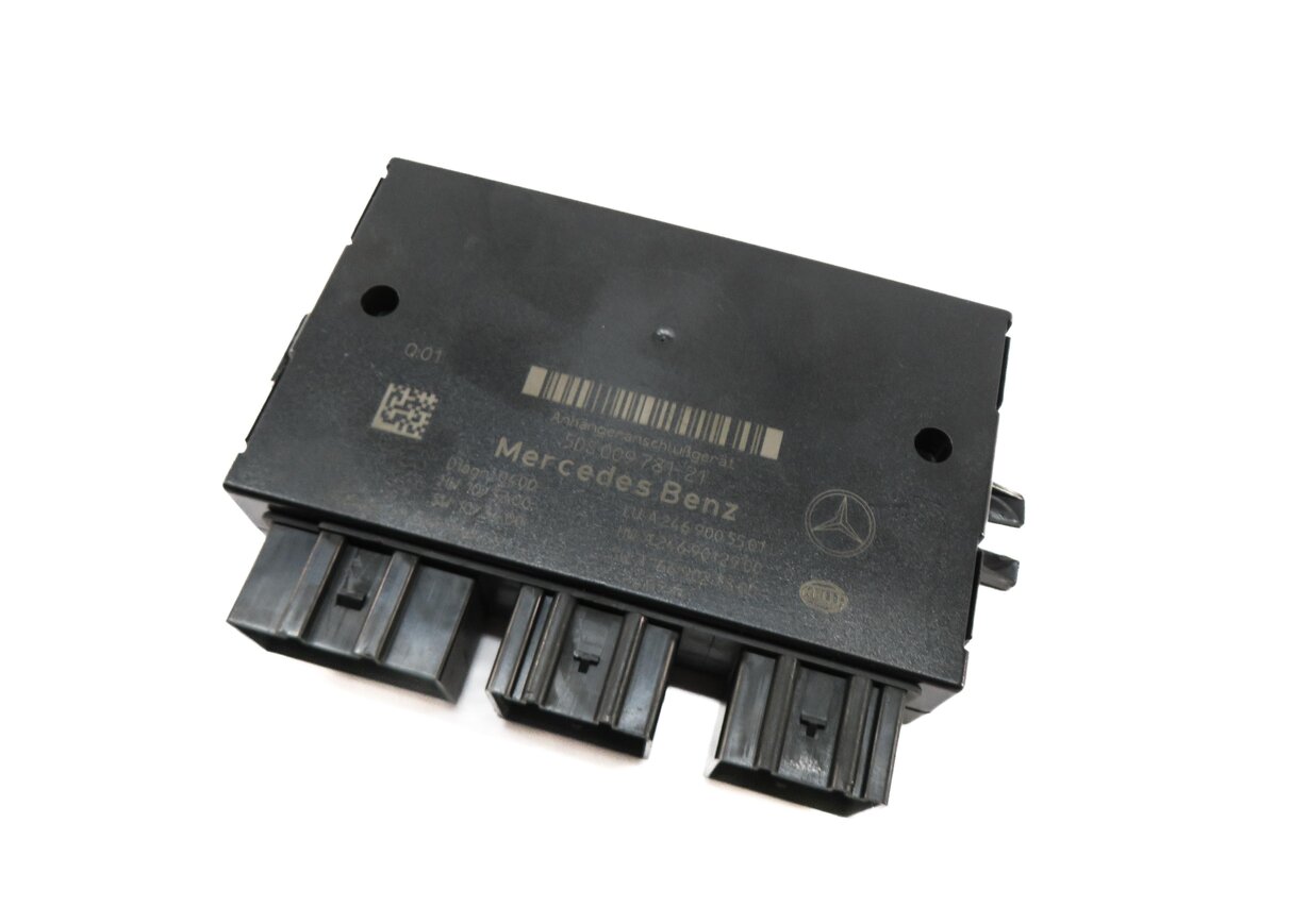 12-17 MERCEDES B250 G550 GL350 GL550 ML350 ML550 (W166 W246 X166) TOWING MODULE