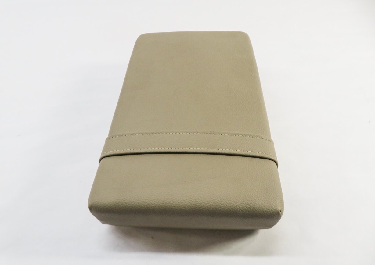 Thumbnail 4: 2015 MERCEDES ML350 (W166) REAR SEAT CENTER ARMREST CUP HOLDER (BEIGE 105A)