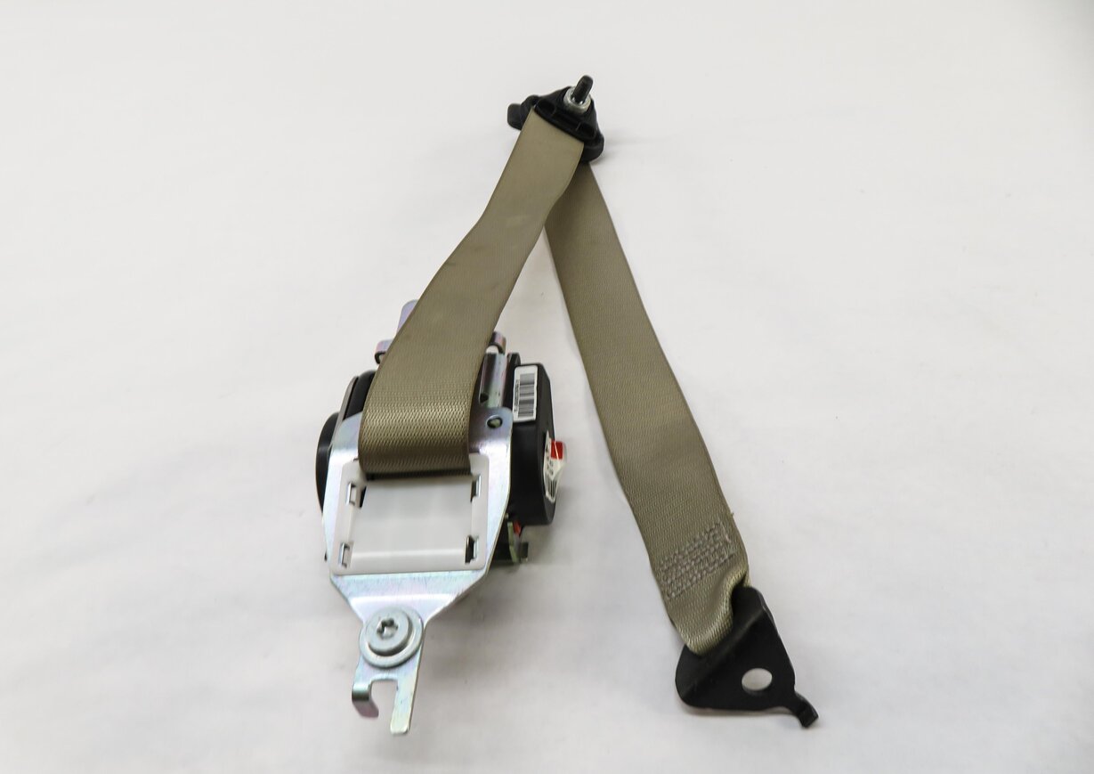 Thumbnail 3: 2015 MERCEDES ML350 (W166) LEFT REAR SEAT SEATBELT RETRACTOR (BEIGE)