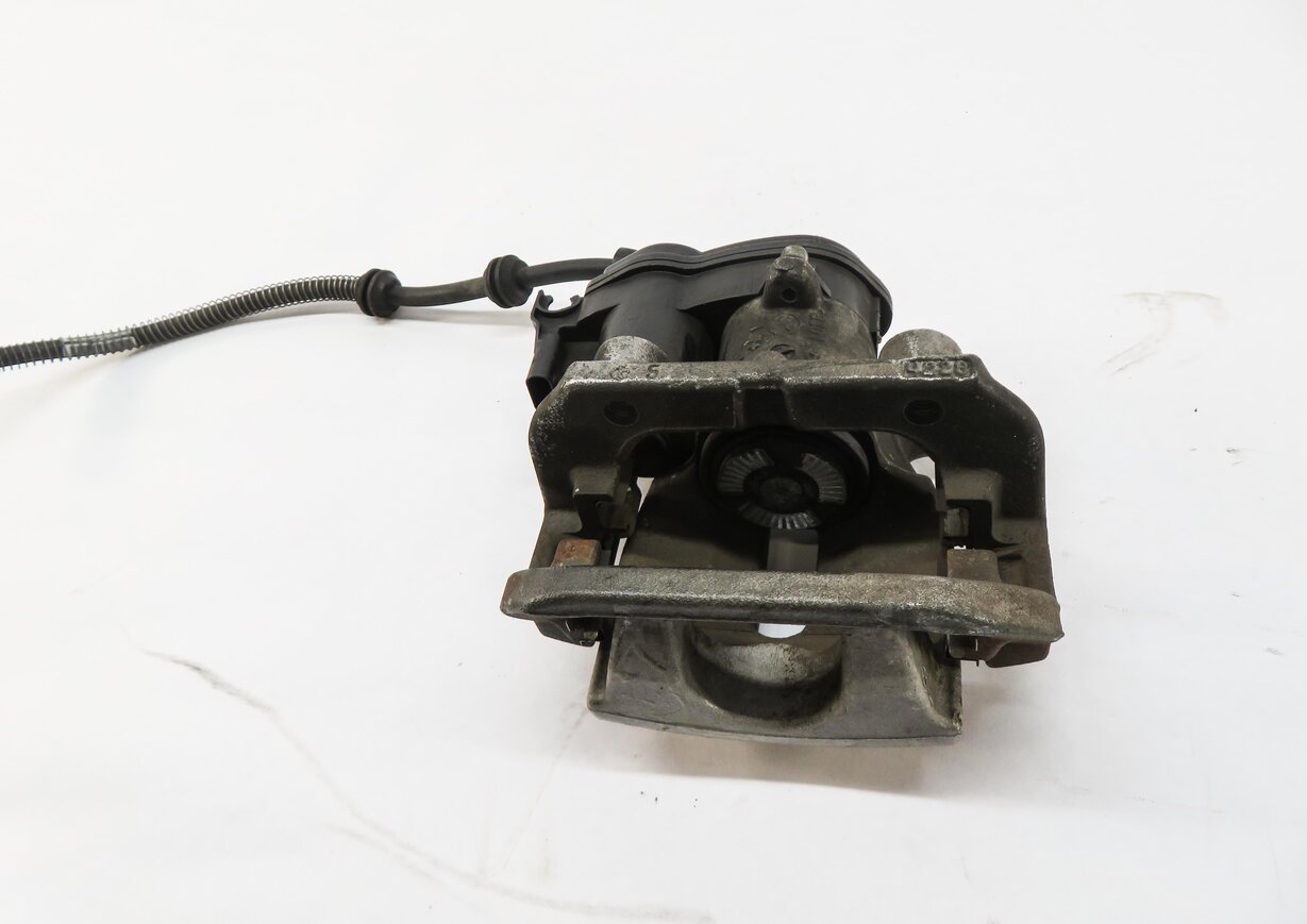 Thumbnail 5: 2012-2018 MERCEDES GLE300D GLE350 ML250 ML350 (W166) LEFT REAR BRAKE CALIPER