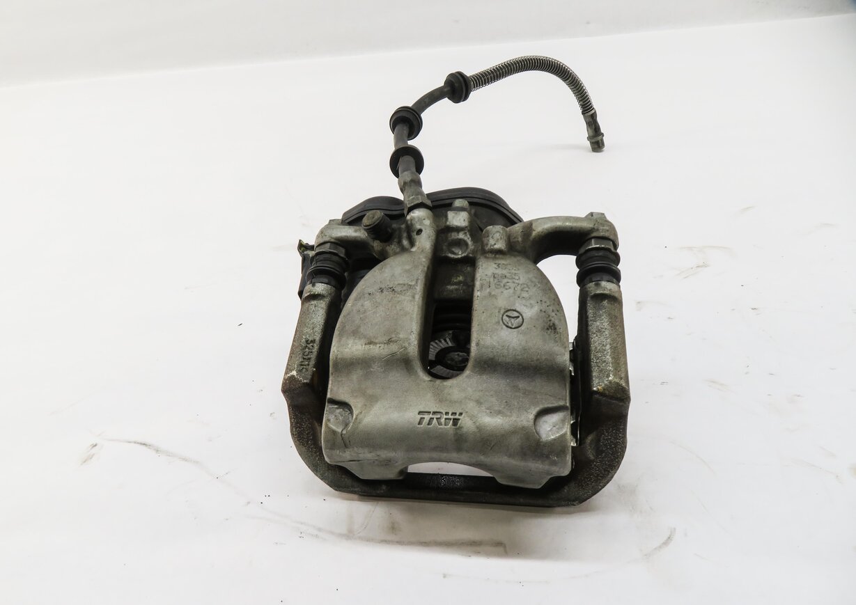 Thumbnail 2: 2012-2018 MERCEDES GLE300D GLE350 ML250 ML350 (W166) RIGHT REAR BRAKE CALIPER