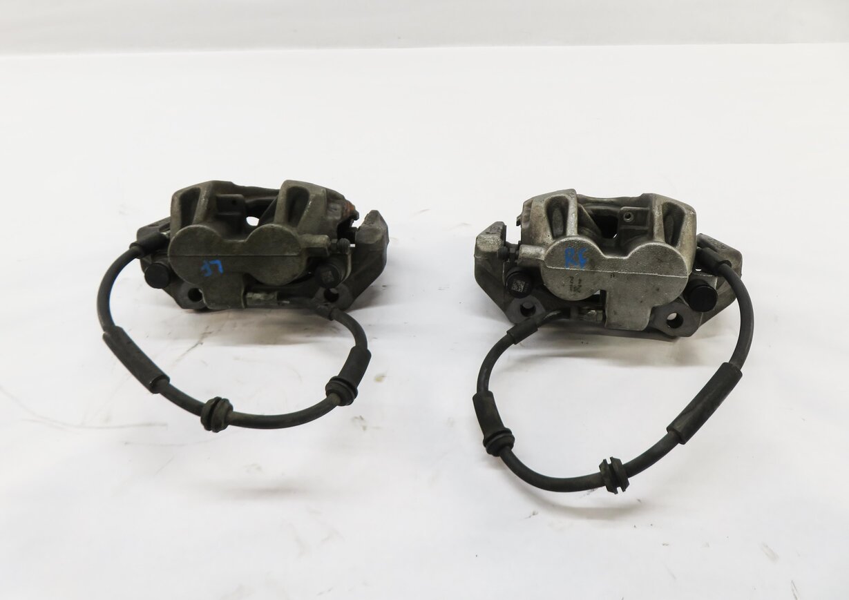 Thumbnail 3: 2012-2019 MERCEDES GL350 GL450 GLS350 ML350 (X166 W166) FRONT BRAKE CALIPER SET