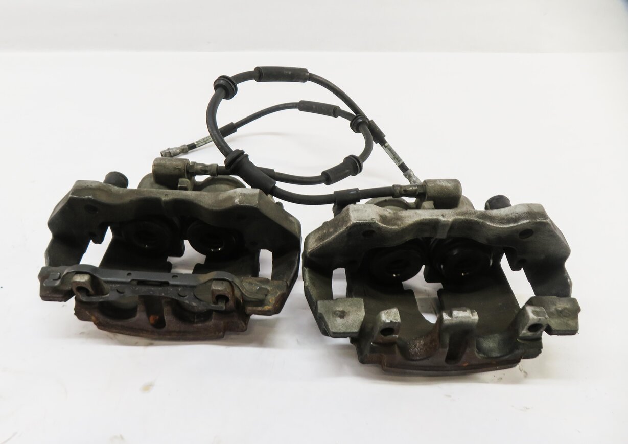Thumbnail 5: 2012-2019 MERCEDES GL350 GL450 GLS350 ML350 (X166 W166) FRONT BRAKE CALIPER SET
