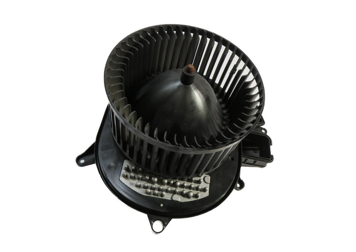 12-19 MERCEDES GLE GL350 GL450 GL550 ML350 ML550 (W166 X166) FRONT BLOWER MOTOR